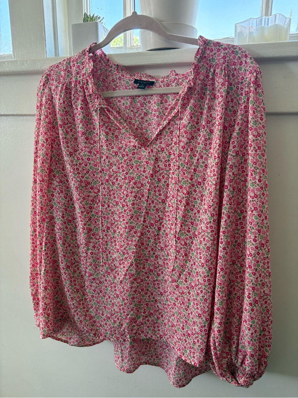 Pink Floral Puff-Sleeve Blouse